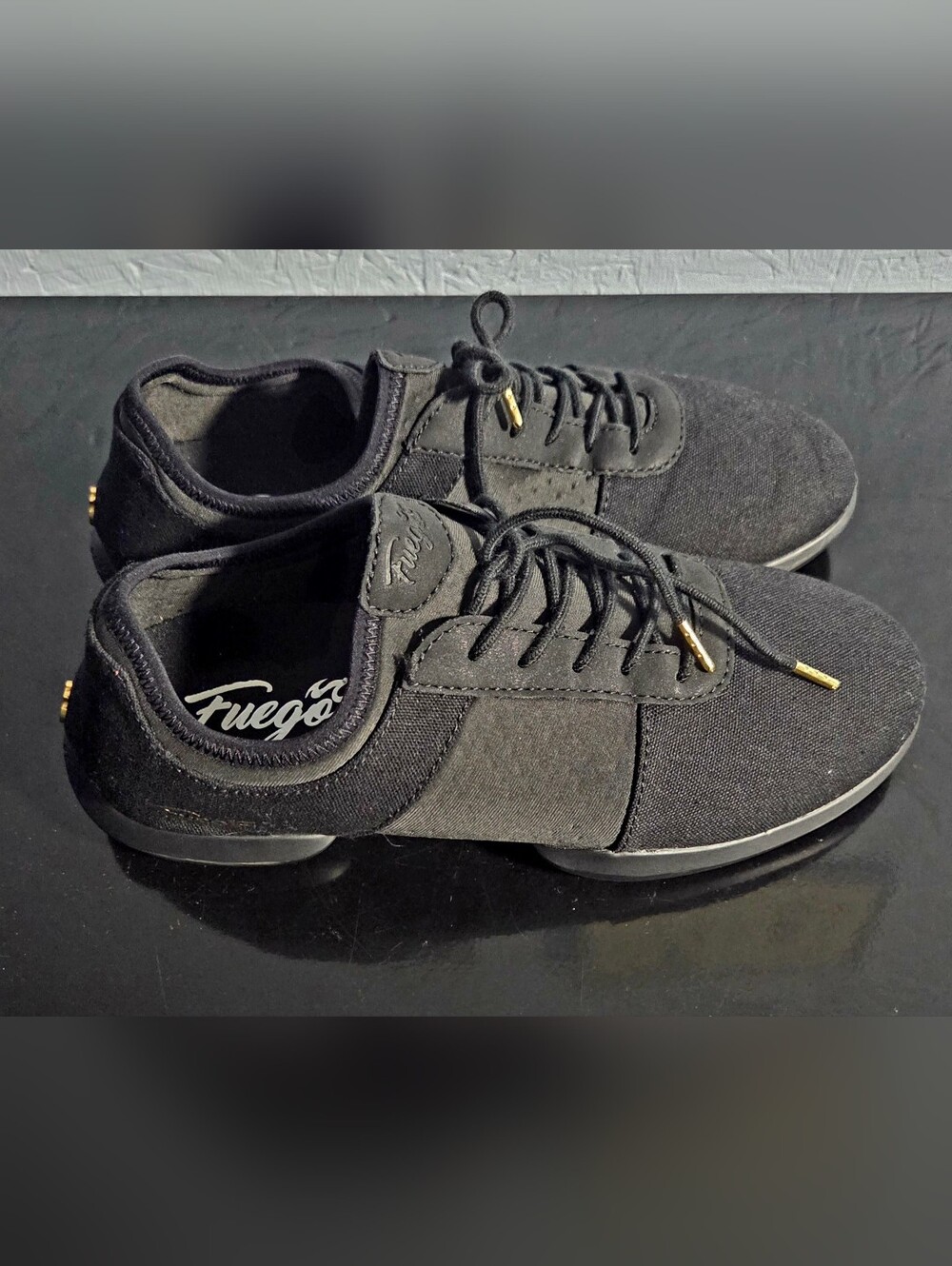 Fuego Black Split-Sole Dance Sneaker - 8 Women